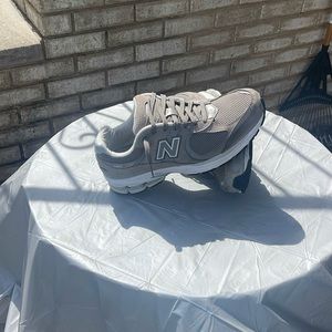 Gray men new balances in size 10.5